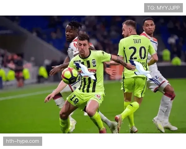 洛里昂新赛季开局强势，稳固防线成取胜关键